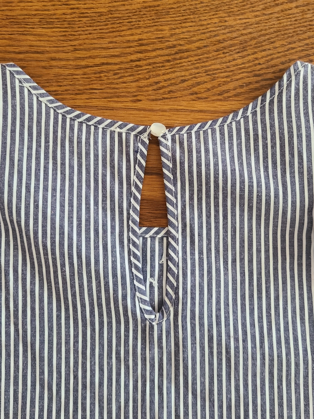 Potter's Pot Striped Ruffle Sleeve Top with Floral Embroidery - Picture 3 of 7